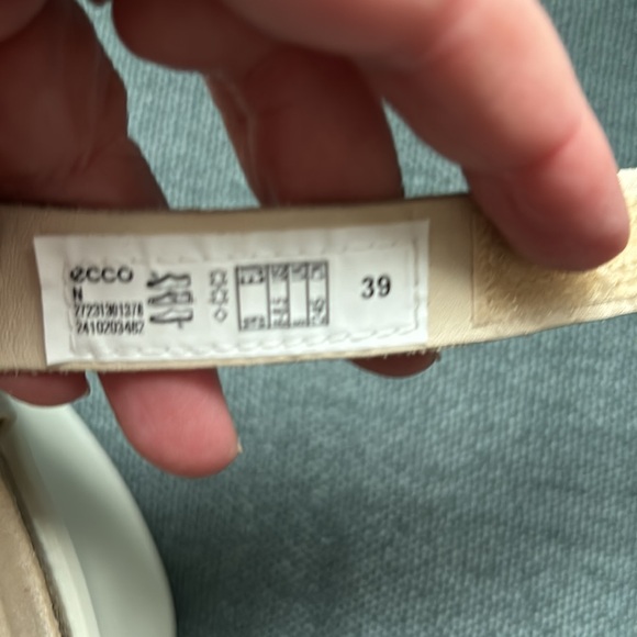 Ecco corksphere sandals EU 39 or US 8.5 - Picture 8 of 11